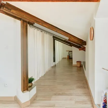 Joli Loft Mansarde 公寓 尼斯