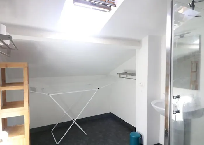 Joli Loft Mansarde 아파트 *